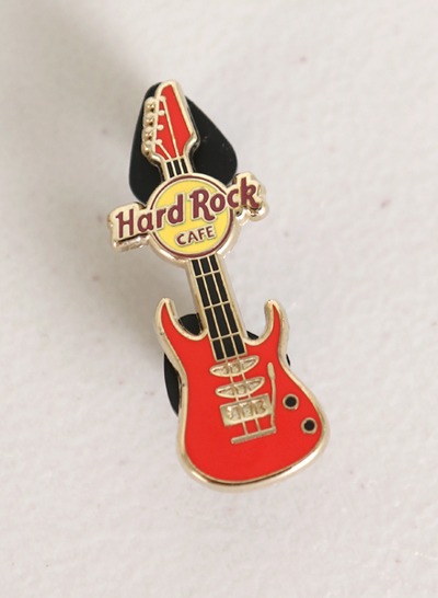 HARD ROCK CAFE badge