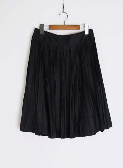 (Made in JAPAN) BURBERRY pleats skirt